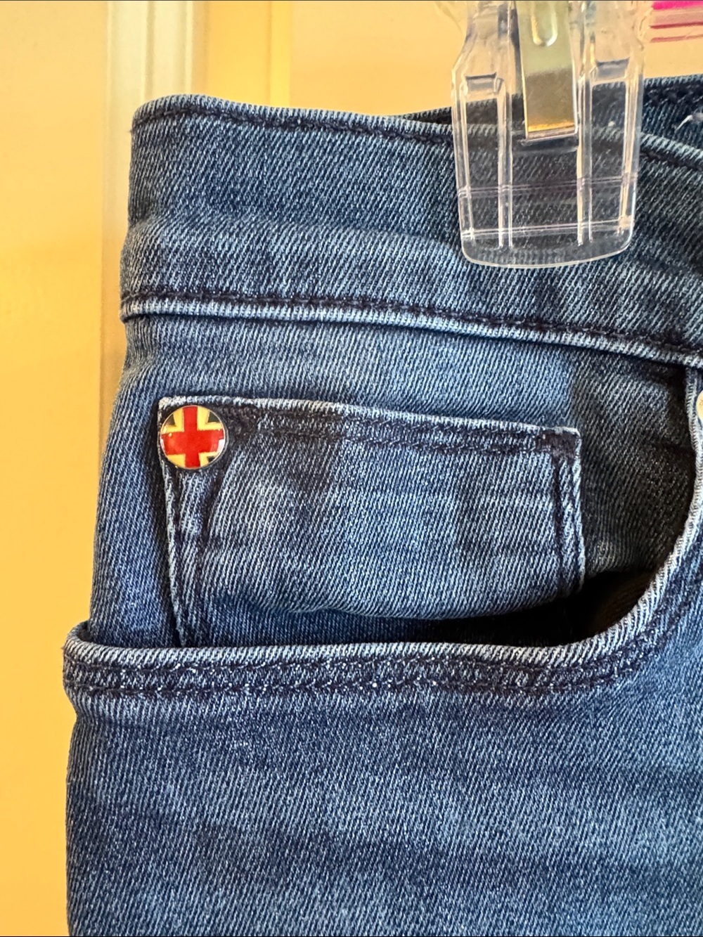 Authentic Hudson Skinny - Picture 3 of 5